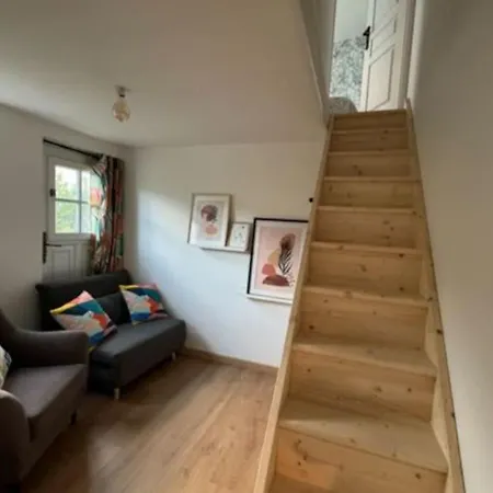 A 8 Minutes A Pied De La Gare Apartment *