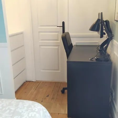 A 8 Minutes A Pied De La Gare Apartment